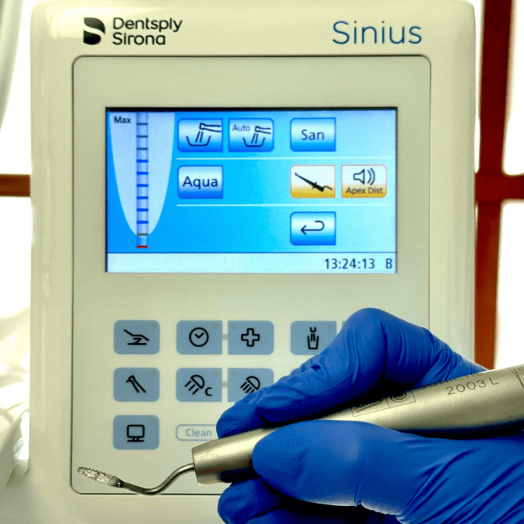 Strumenti dentista a Rivoli e Caluso allo Studio Dentistico Rossi