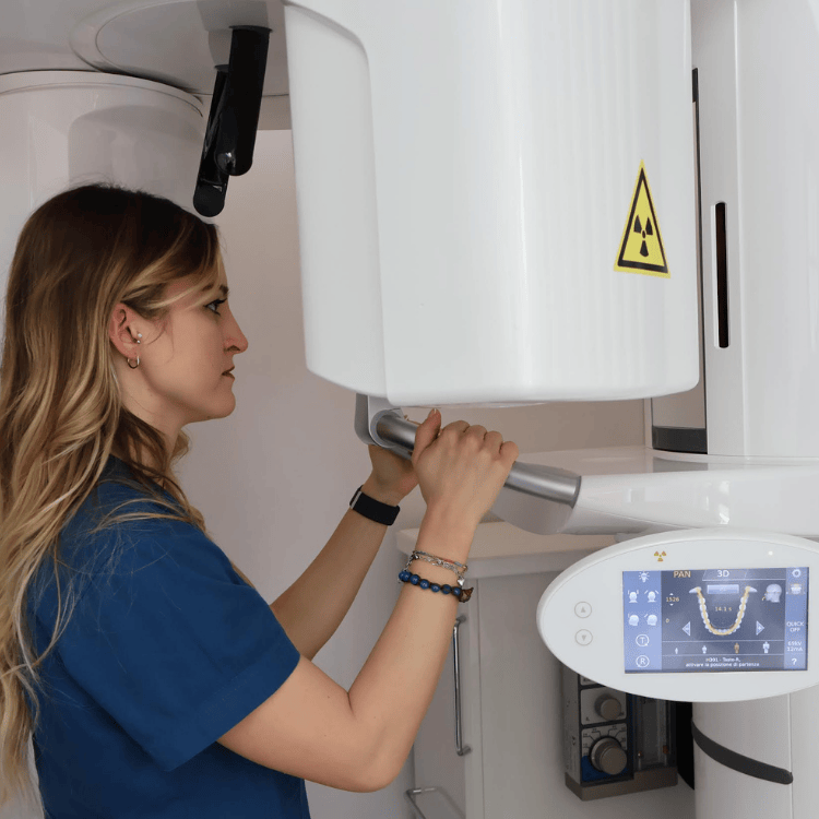 Gravidanza e pazienti a rischio dal dentista a Rivoli e Caluso allo Studio Dentistico Rossi